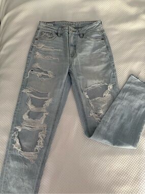 American Eagle Light Blue Strigid Distressed Straight Jeans